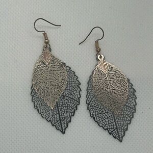 Boho Chic Leaf Earrings Filigree Dangle Earrings - Nature Inspired Jewelry